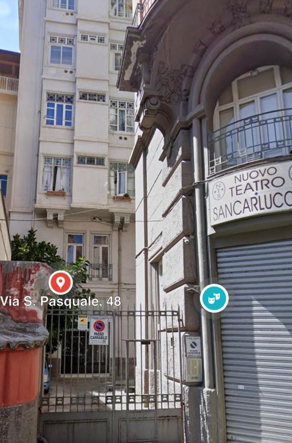 Il Picchio Di Chiaia Hotel Napoli Bagian luar foto
