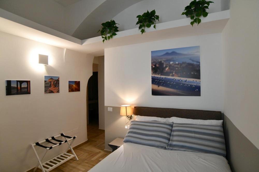 Il Picchio Di Chiaia Hotel Napoli Bagian luar foto